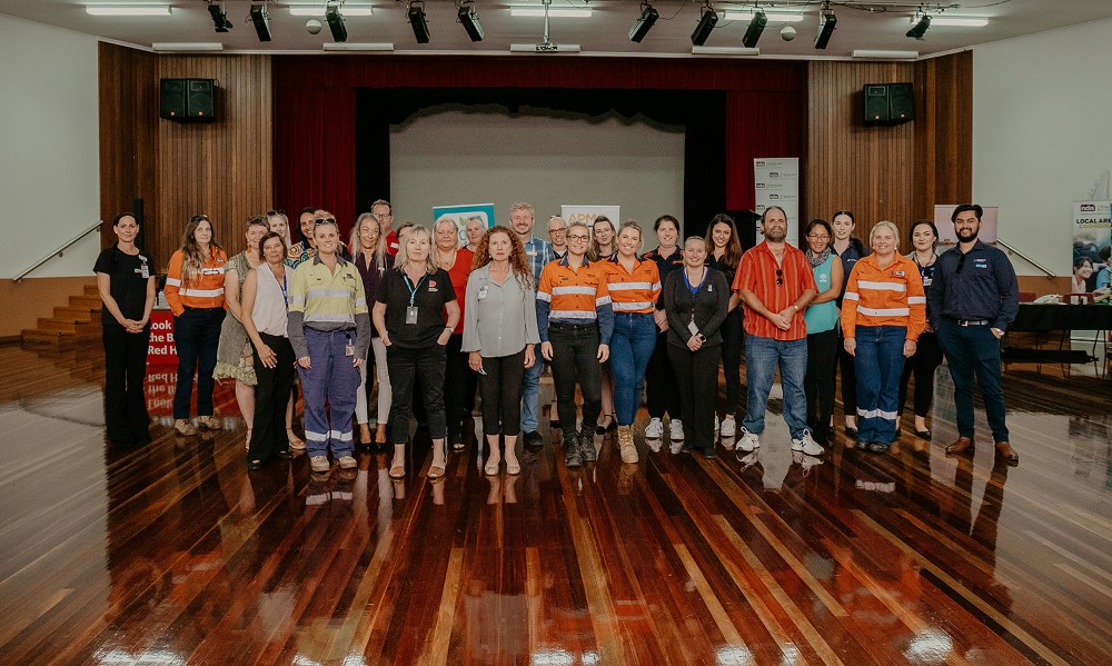 Group of people in the middle of a hall